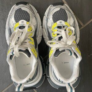 Balenciaga Distressed 3XL Sneakers